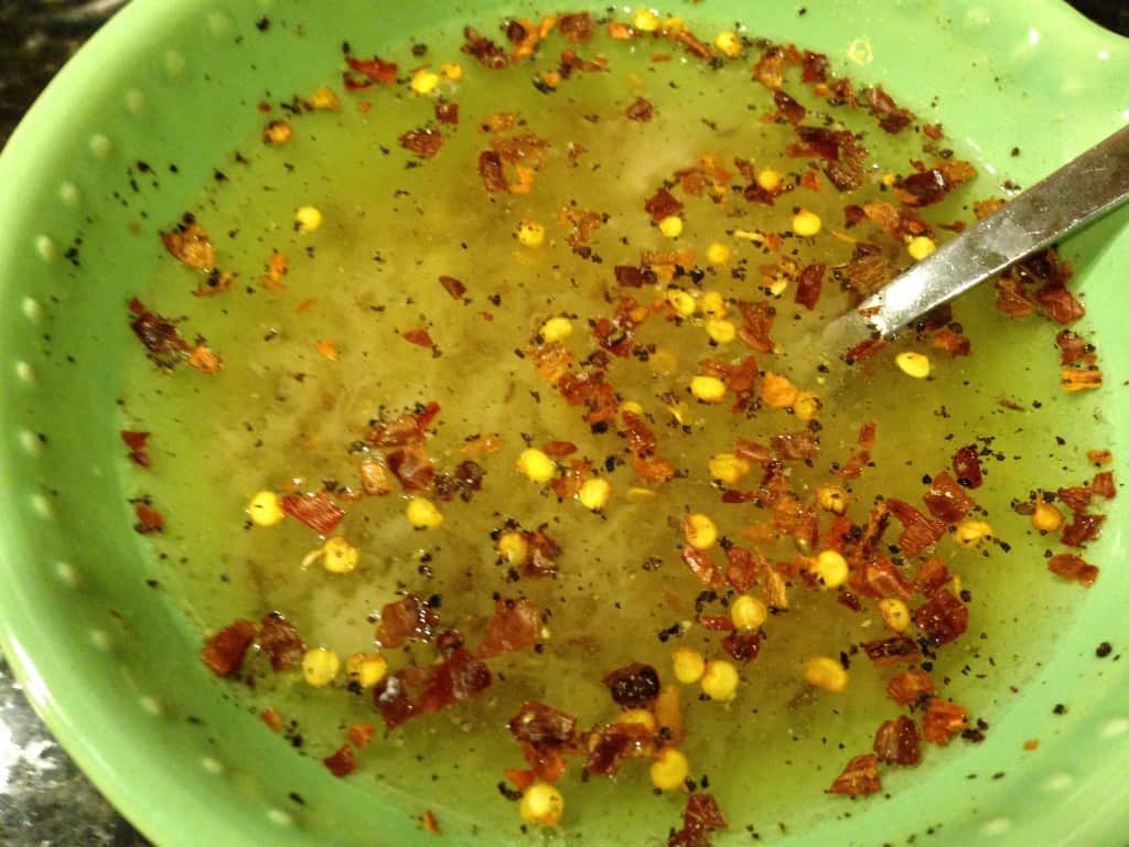 Vinegar, Minced Garlic, and Red Pepper Sauce for Fried Rice